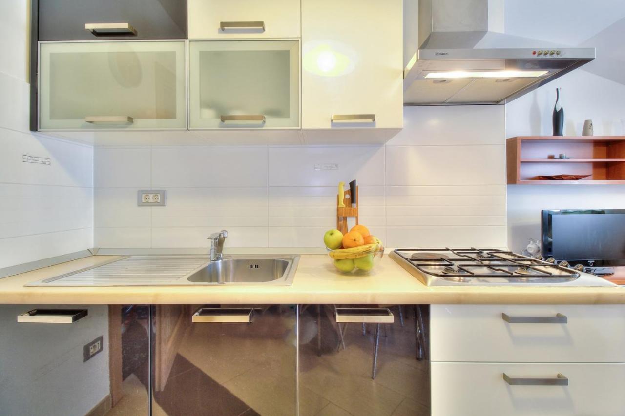 Apartments Suzy Умаг Экстерьер фото