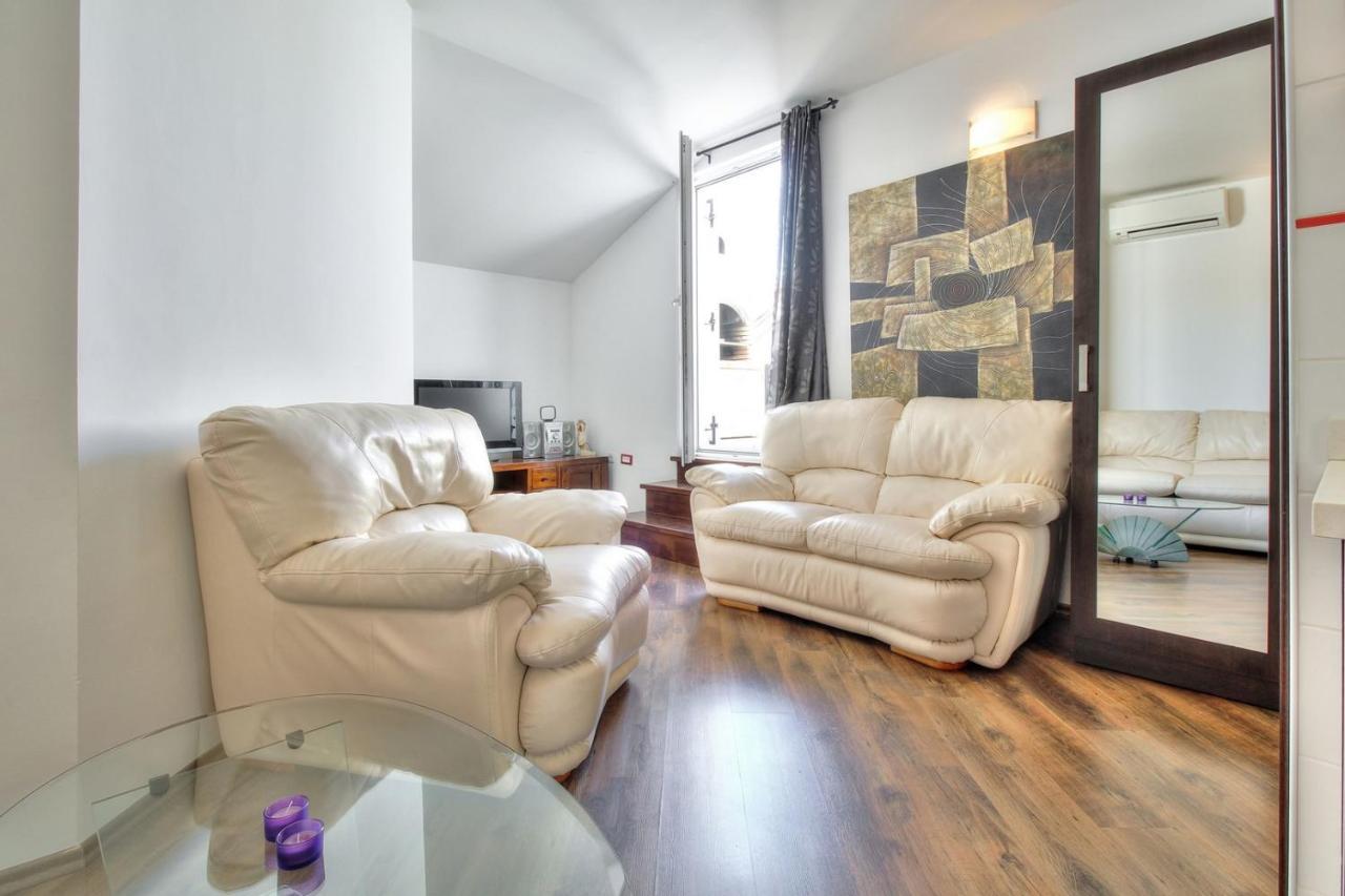 Apartments Suzy Умаг Экстерьер фото
