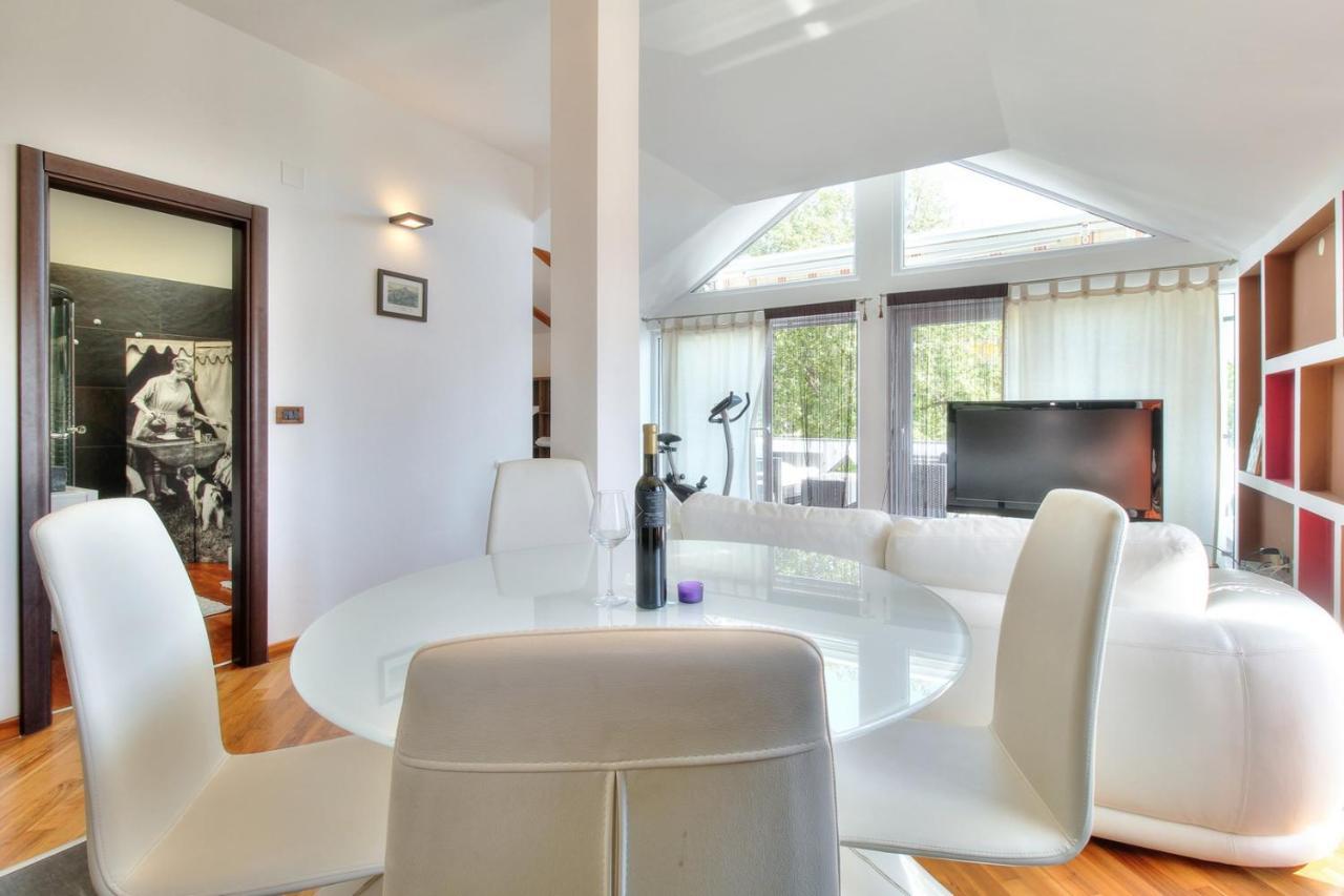 Apartments Suzy Умаг Экстерьер фото